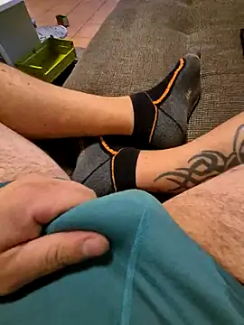 Snapshot of michindm chatting on November 5, 2025, 6:27 am michindm online show from November 5, 2025, 6:27 am