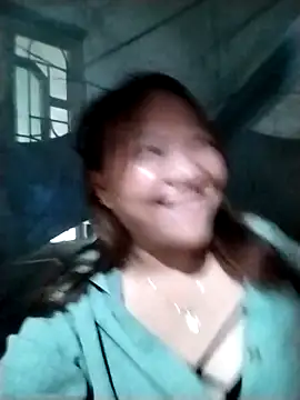 mai-cute online show from October 17, 2025, 1:53 am