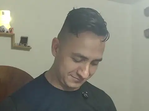 DarkTheKing online show from November 10, 2025, 4:50 am