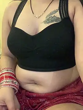 Snapshot of Beauty_maya chatting on June 30, 2026, 10:48 am Beauty maya online show from June 30, 2026, 10:48 am