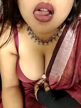 Snapshot of Cuty-Lina chatting on November 12, 2025, 3:16 pm Cuty-Lina online show from November 12, 2025, 3:16 pm