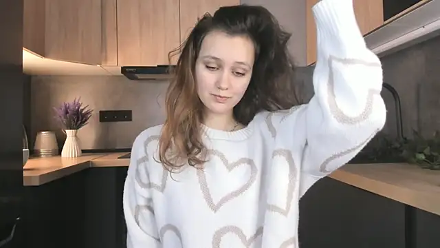 Snapshot of FoxFever chatting on December 2, 2025, 6:37 am FoxFever online show from December 2, 2025, 6:37 am