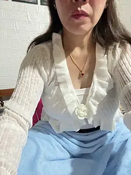 tabby-cat11 online show from February 13, 2026, 1:33 pm