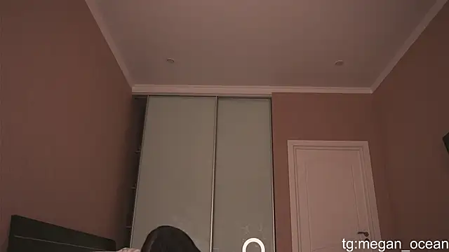 Megan galactica online show from November 6, 2025, 4:22 pm