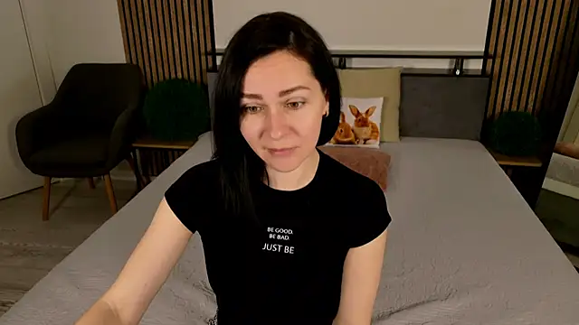 DitaNoir online show from April 20, 2026, 5:54 am