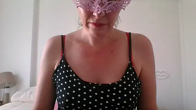 Ava sexy bitch online show from April 18, 2026, 8:16 am