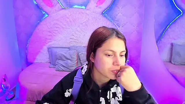 valentina clk online show from March 1, 2026, 1:11 pm