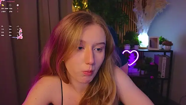 PriscillaPowell online show from December 21, 2025, 10:10 pm