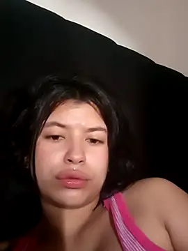 petite coral online show from February 17, 2026, 10:29 pm