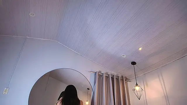 ivy bonnie online show from November 6, 2025, 11:47 am