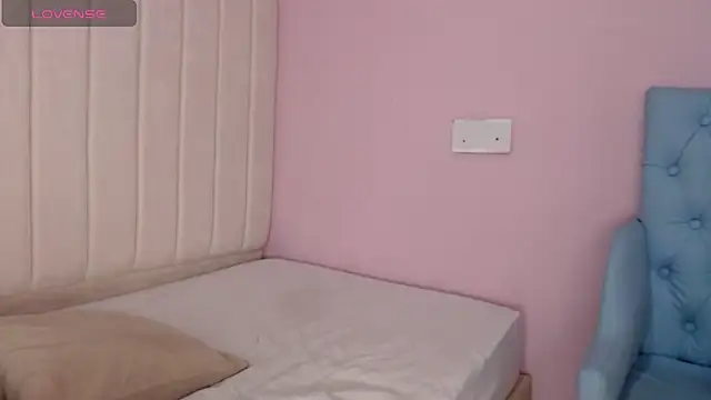 Snapshot of miel_alisha chatting on November 30, 2025, 1:12 pm miel alisha online show from November 30, 2025, 1:12 pm