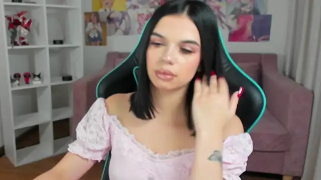 IsabelleVale online show from October 21, 2025, 5:56 pm