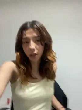 MiaaCute- online show from May 13, 2026, 8:38 pm