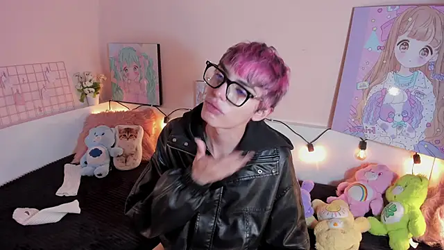 Snapshot of Strawberry_Kitty_ chatting on November 22, 2025, 4:11 am Strawberry Kitty online show from November 22, 2025, 4:11 am