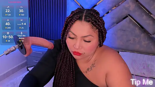 Halleyrosse online show from November 25, 2025, 4:13 am