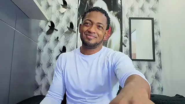 Snapshot of Stevenbrand chatting on October 30, 2025, 6:38 pm Stevenbrand online show from October 30, 2025, 6:38 pm