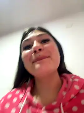 Snapshot of AngieG14_ chatting on October 18, 2025, 4:31 pm AngieG14  online show from October 18, 2025, 4:31 pm