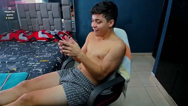 baby david 03 online show from November 20, 2025, 7:58 pm