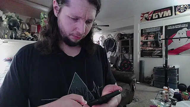 biggerisbetter12 online show from March 9, 2026, 6:11 pm