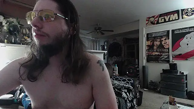 Snapshot of biggerisbetter12 chatting on June 17, 2026, 2:22 am biggerisbetter12 online show from June 17, 2026, 2:22 am