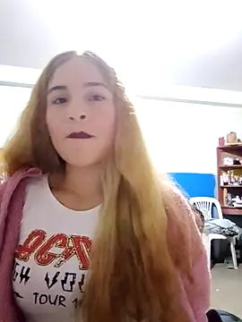 Snapshot of Lana_pohenix chatting on November 5, 2025, 3:09 am Lana pohenix online show from November 5, 2025, 3:09 am