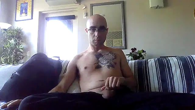 Snapshot of DaddysDopeyDomBoy chatting on July 14, 2026, 8:15 pm DaddysDopeyDomBoy online show from July 14, 2026, 8:15 pm