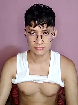 AxelKamel online show from October 21, 2025, 6:51 pm