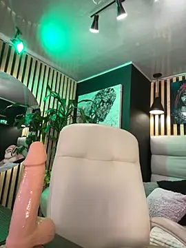 Snapshot of elegant__rouse chatting on November 19, 2025, 9:37 pm elegant rouse online show from November 19, 2025, 9:37 pm