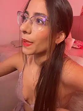 elegant  rouse online show from February 13, 2026, 8:09 pm