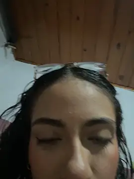 Snapshot of elegant__rouse chatting on December 13, 2025, 8:04 pm elegant rouse online show from December 13, 2025, 8:04 pm