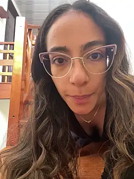 Snapshot of elegant__rouse chatting on October 30, 2025, 5:43 pm elegant rouse online show from October 30, 2025, 5:43 pm