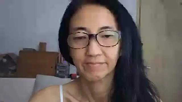 princessD077 online show from April 18, 2026, 4:53 pm