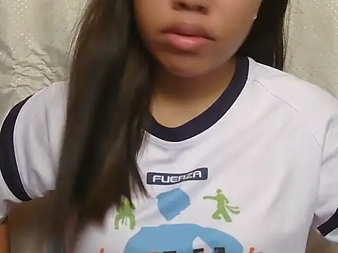 ChubbyButty online show from April 19, 2026, 2:23 am