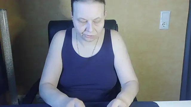 Diamond Bite online show from November 16, 2025, 8:41 am