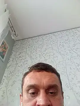 Snapshot of PeteR1987- chatting on November 13, 2025, 8:40 am PeteR1987- online show from November 13, 2025, 8:40 am