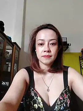 Snapshot of Baby-bigboobs20 chatting on October 29, 2025, 1:48 am Baby-bigboobs20 online show from October 29, 2025, 1:48 am