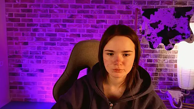 May Bloom online show from February 17, 2026, 6:22 am