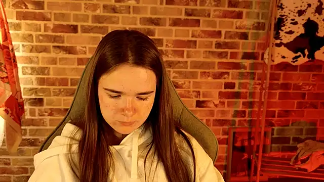 May Bloom online show from October 28, 2025, 1:10 pm