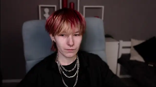 guitarandangell online show from April 8, 2026, 5:20 am