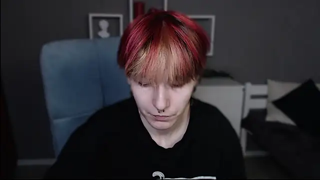 guitarandangell online show from March 26, 2026, 12:14 pm