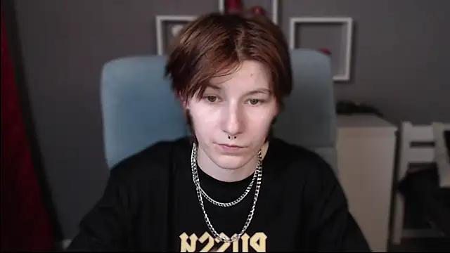 Snapshot of guitarandangell chatting on November 15, 2025, 6:50 am guitarandangell online show from November 15, 2025, 6:50 am