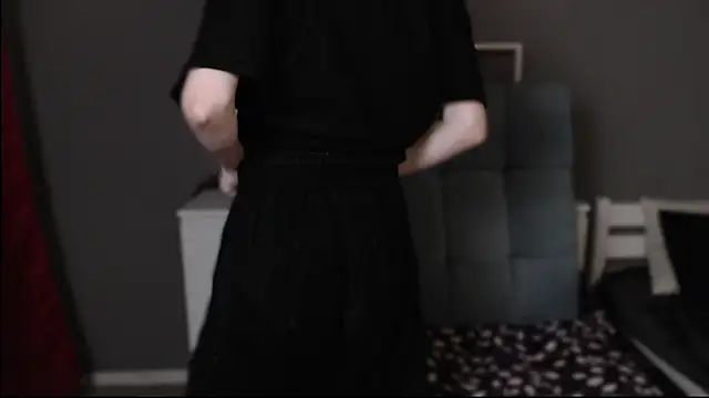 Snapshot of guitarandangell chatting on November 16, 2025, 5:01 am guitarandangell online show from November 16, 2025, 5:01 am