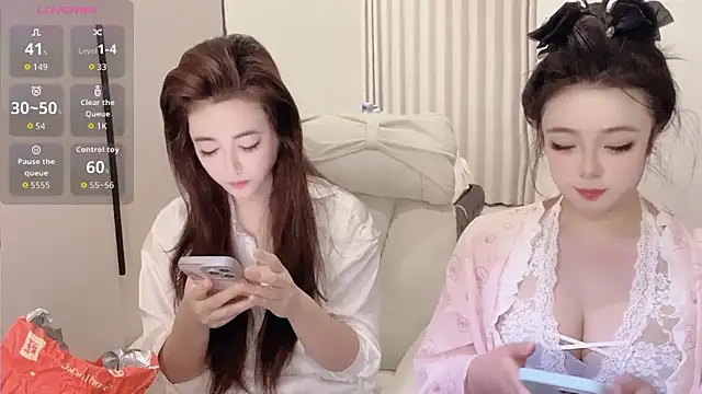 Kinadolly online show from December 23, 2025, 8:02 am