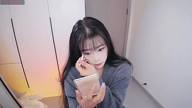 Kinadolly online show from November 24, 2025, 1:00 pm