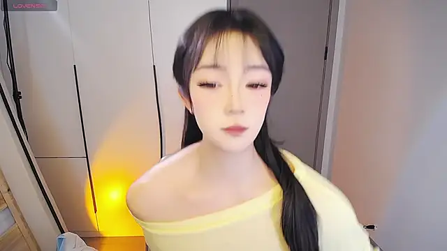 Kinadolly online show from March 11, 2026, 6:51 am