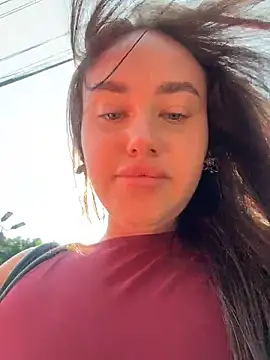 KiraSunshine online show from March 13, 2026, 2:38 am