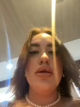 KiraSunshine online show from January 18, 2026, 3:21 am