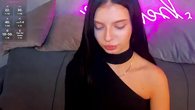 Snapshot of Eva_Mayers chatting on November 6, 2025, 12:47 am Eva Mayers online show from November 6, 2025, 12:47 am