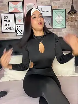 CherrySmirkXXX online show from May 25, 2026, 1:21 pm