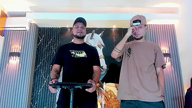 Snapshot of handsome_boys22 chatting on October 18, 2025, 12:18 pm handsome boys22 online show from October 18, 2025, 12:18 pm